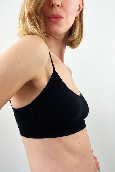 Seamless Bralette in Black. Comfort and style