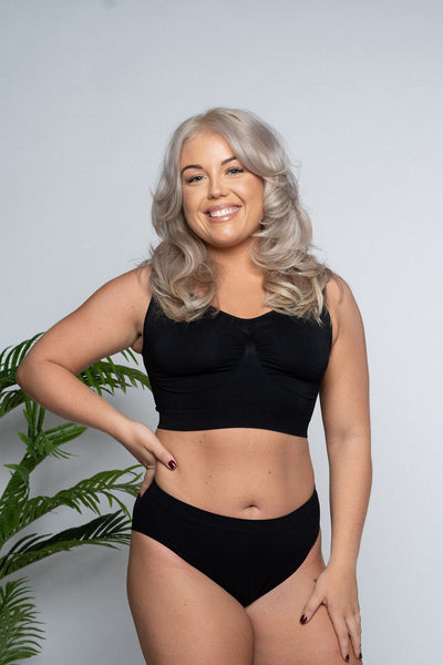 Seamless high-waist panties in black