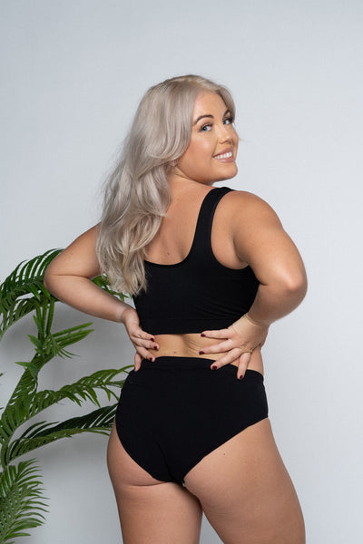 Seamless Bra Top in Black with extra support