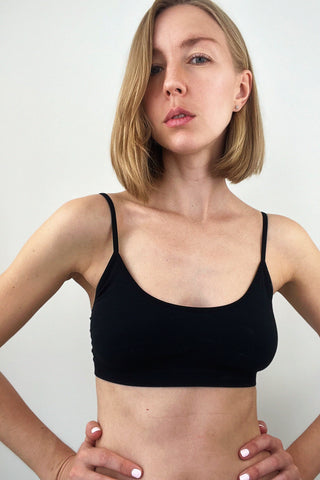 Seamless Bralette in Black. Comfort and style